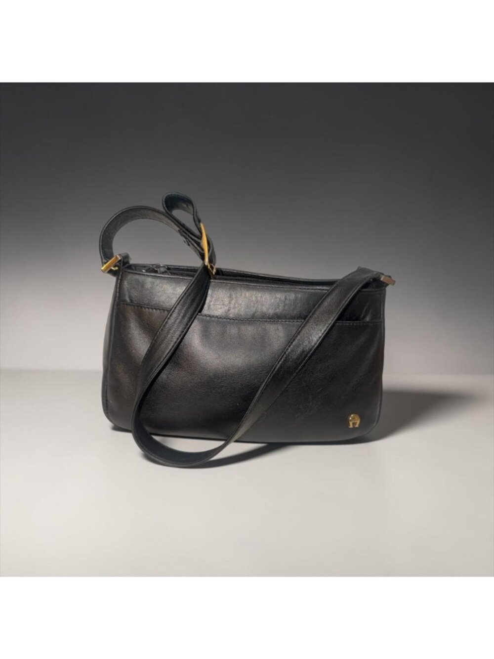 VTG Etienne Aigner Shoulder Bag Black Leather Brass Pocket Purse Horseshoe Logo - Picture 4 of 11
